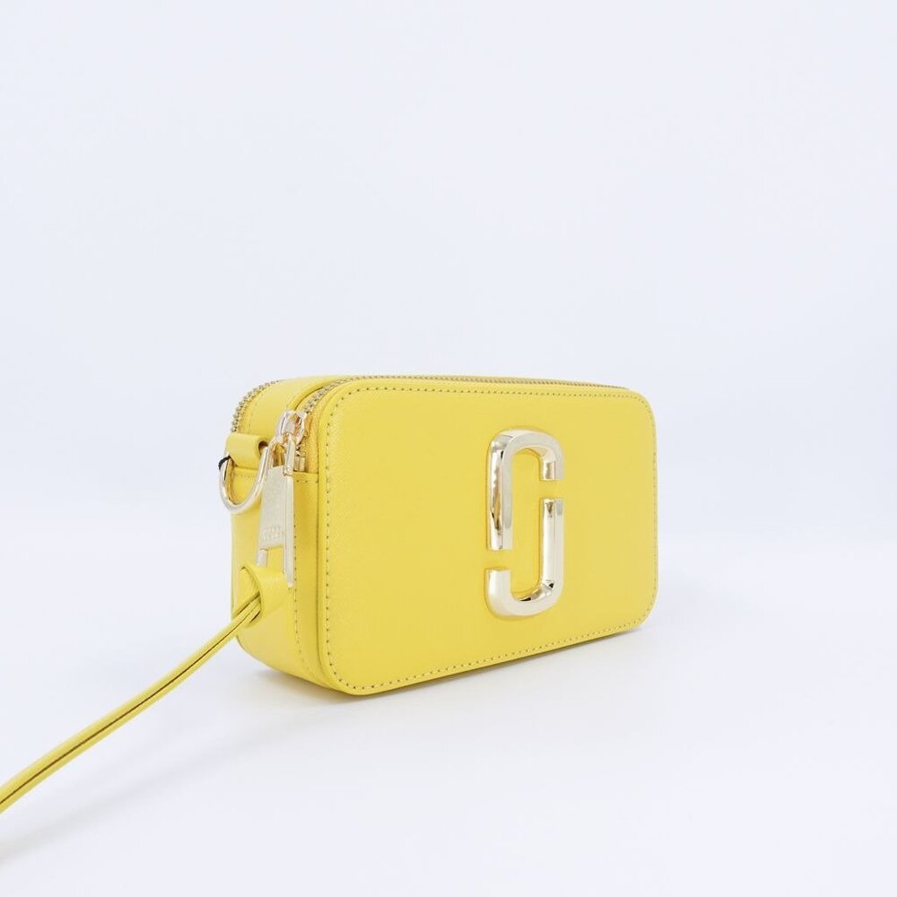 Marc Jacobs Women's The Utility Snapshot Crossbody Bag Sun Yellow OS - Picture 7 of 16